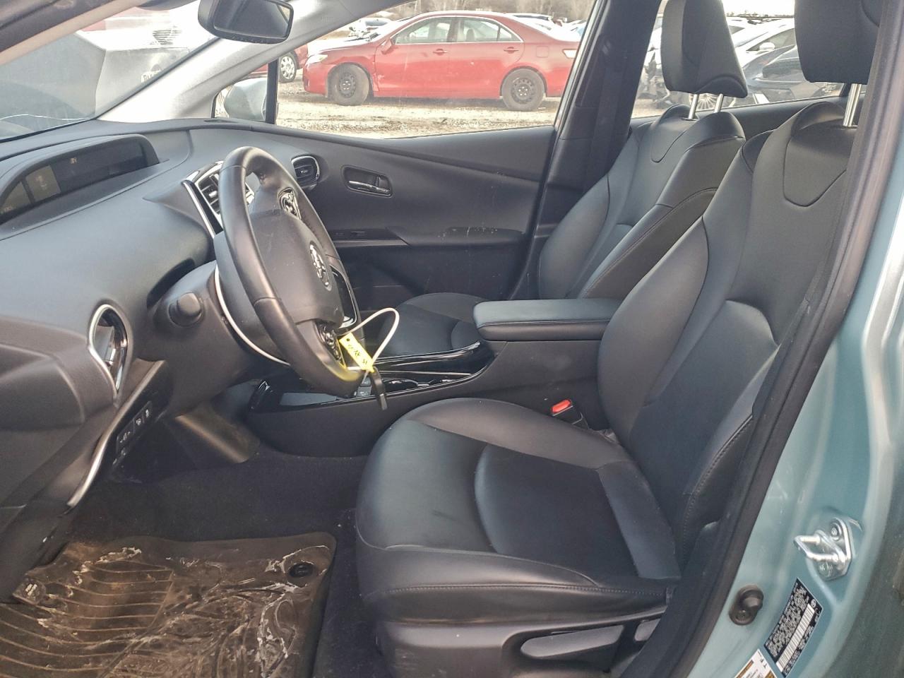2019 TOYOTA PRIUS photo 7