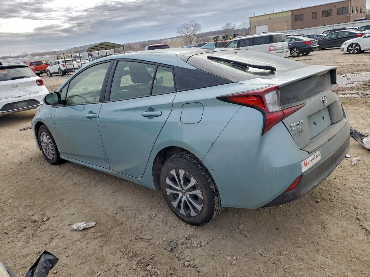 2019 TOYOTA PRIUS photo 2