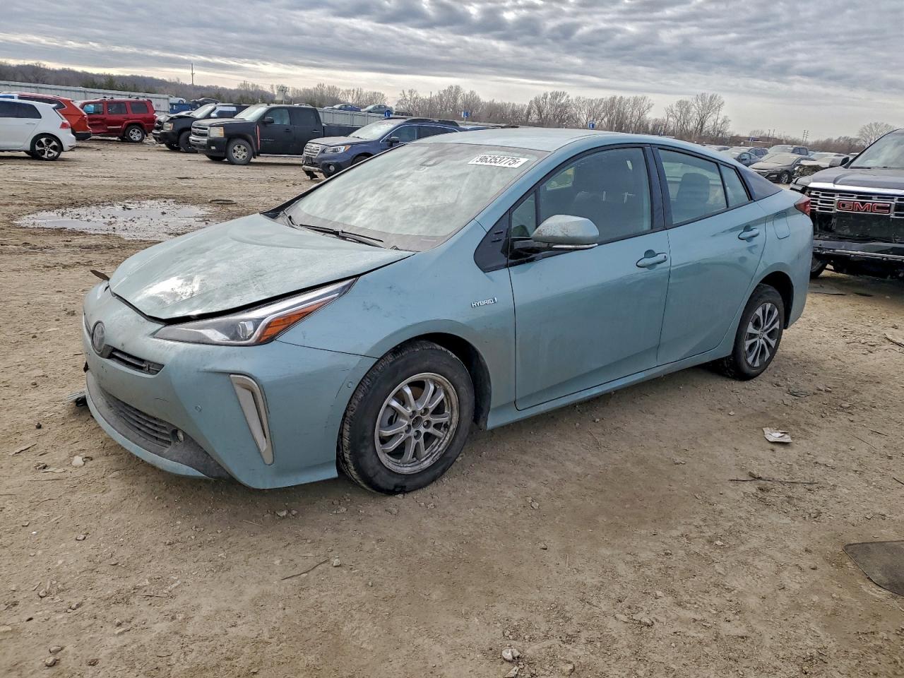 2019 TOYOTA PRIUS