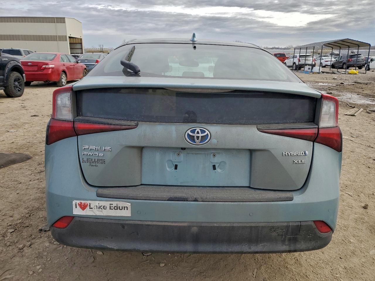 2019 TOYOTA PRIUS photo 6