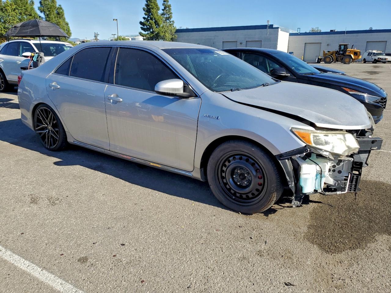 2013 TOYOTA CAMRY HYBRID photo 4