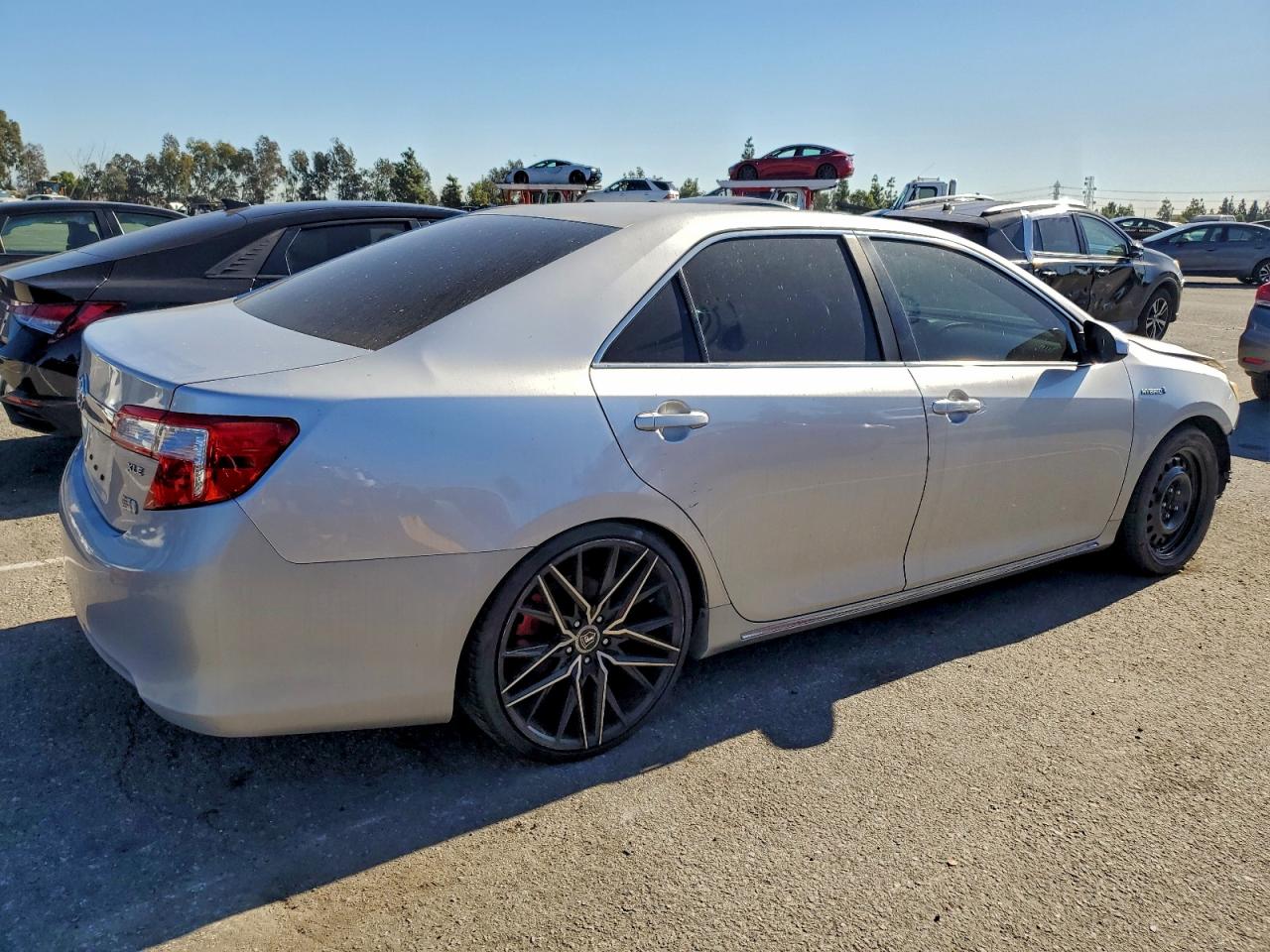 2013 TOYOTA CAMRY HYBRID photo 3