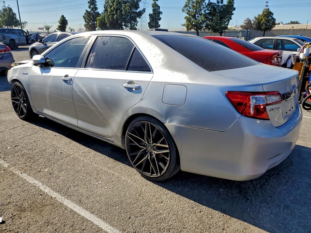 2013 TOYOTA CAMRY HYBRID photo 2
