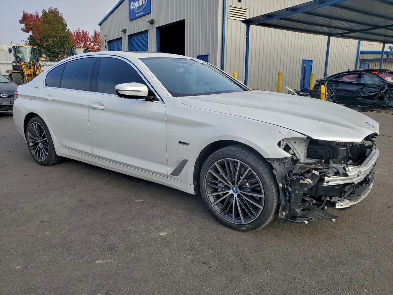 2022 BMW 530E photo 7