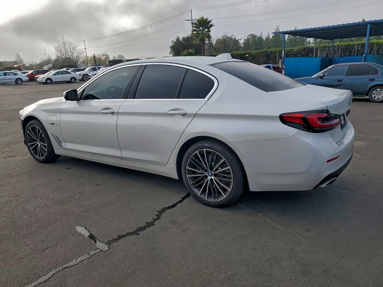 2022 BMW 530E photo 3