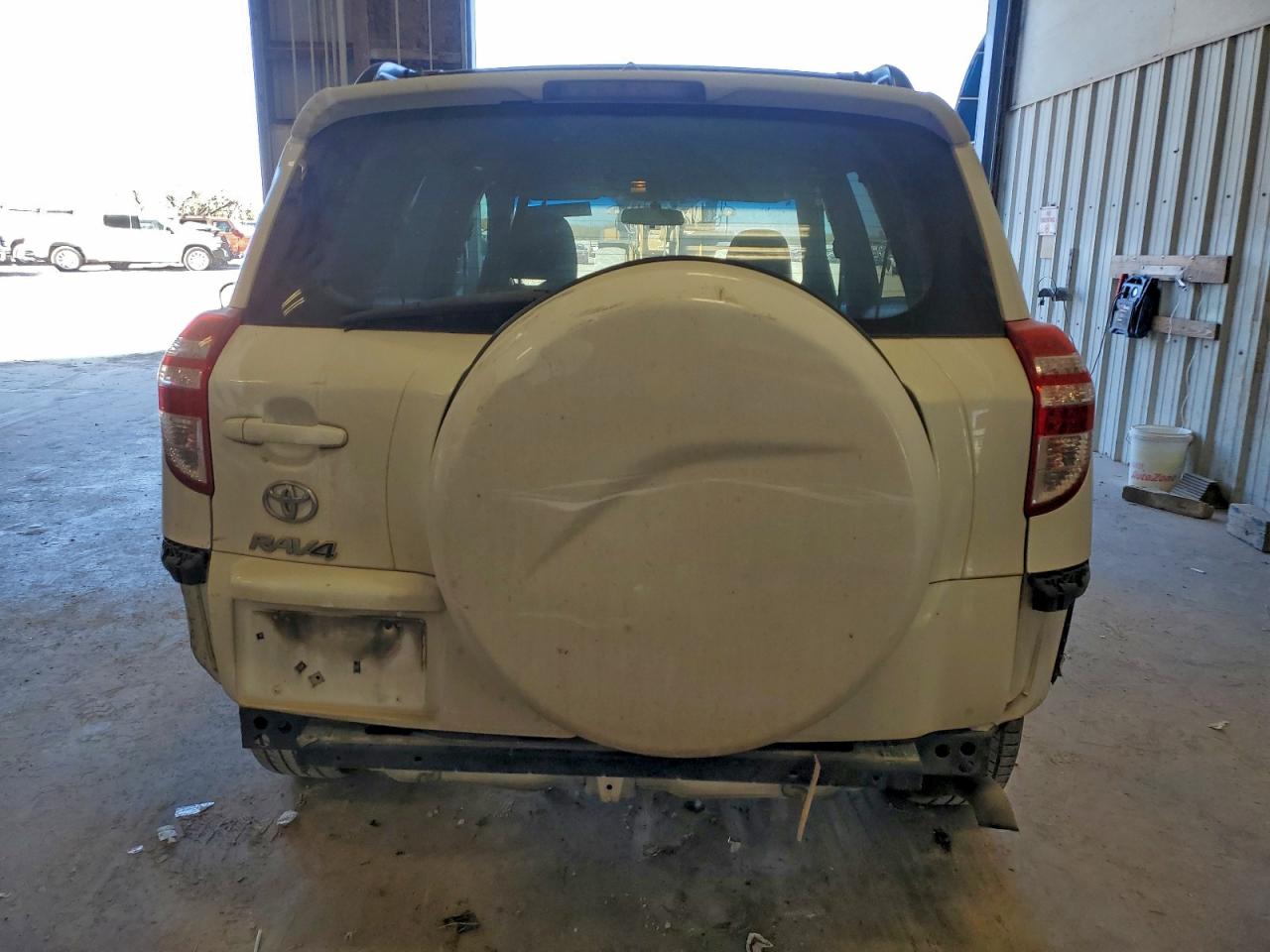 2012 TOYOTA RAV4 photo 11