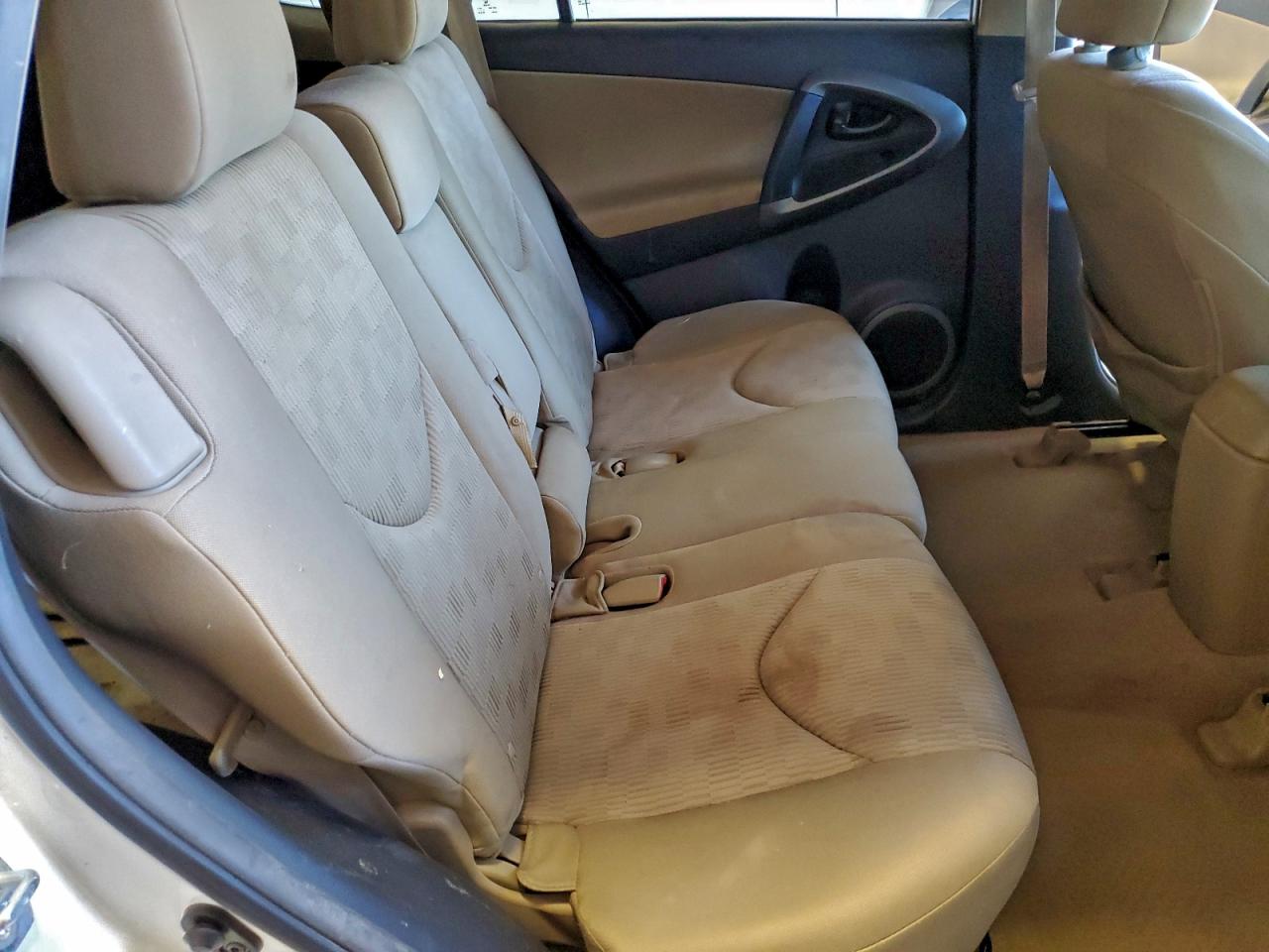 2012 TOYOTA RAV4 photo 21
