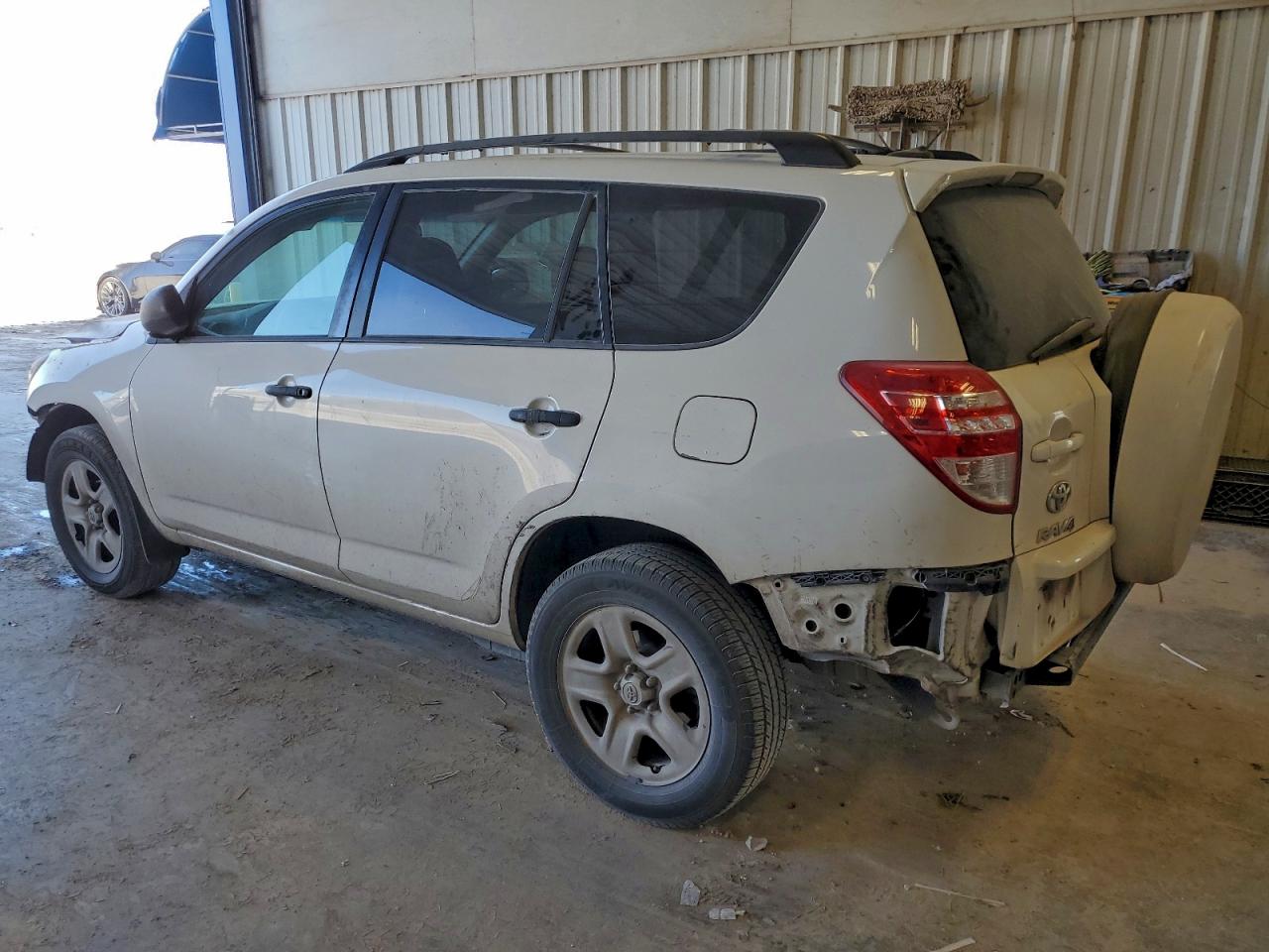 2012 TOYOTA RAV4 photo 3