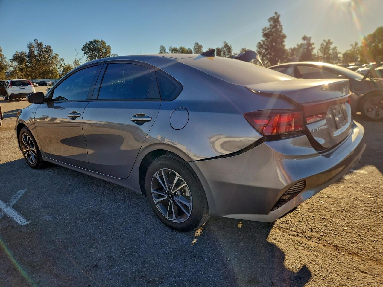 2024 KIA FORTE LX photo 3