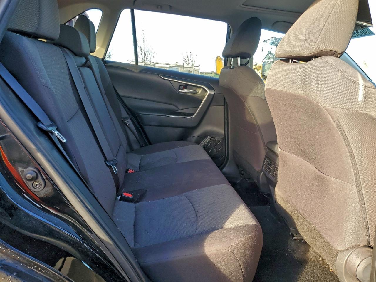 2022 TOYOTA RAV4 XLE photo 11