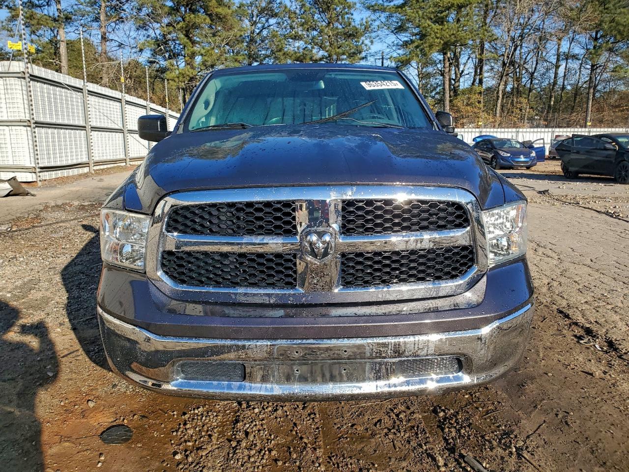 2016 RAM 1500 SLT photo 5