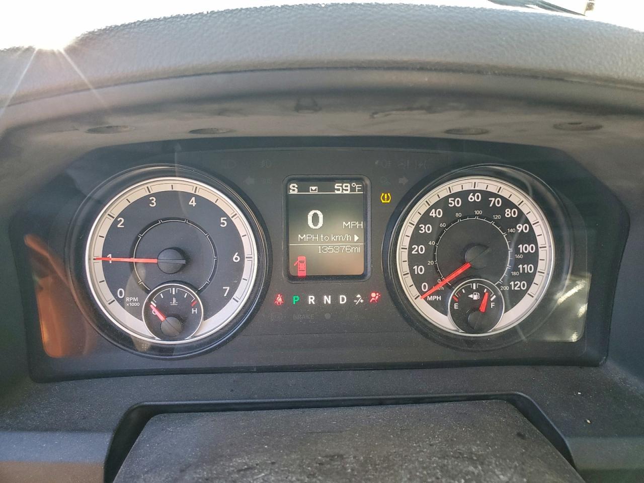 2016 RAM 1500 SLT photo 9