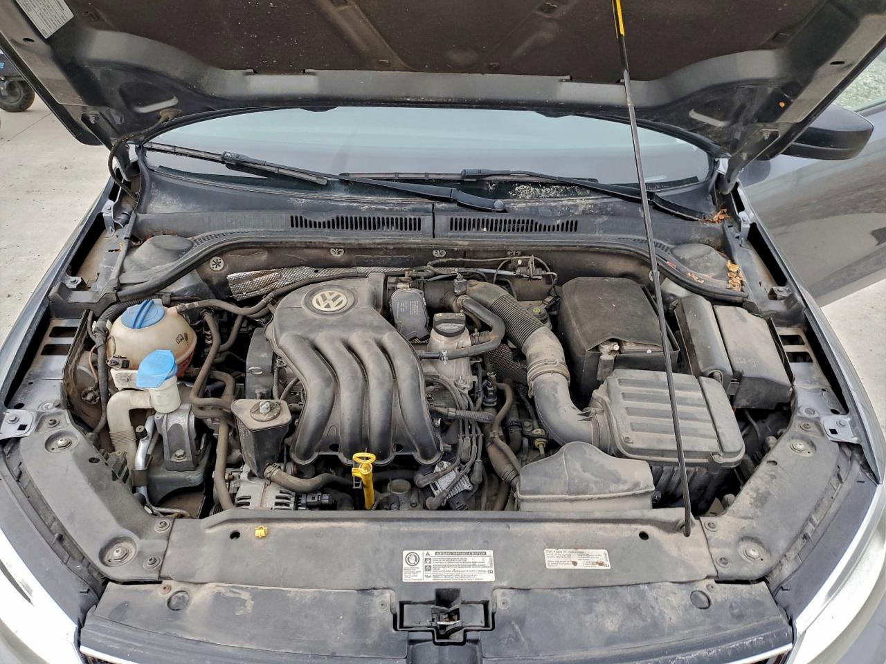 2015 VOLKSWAGEN JETTA BASE photo 21