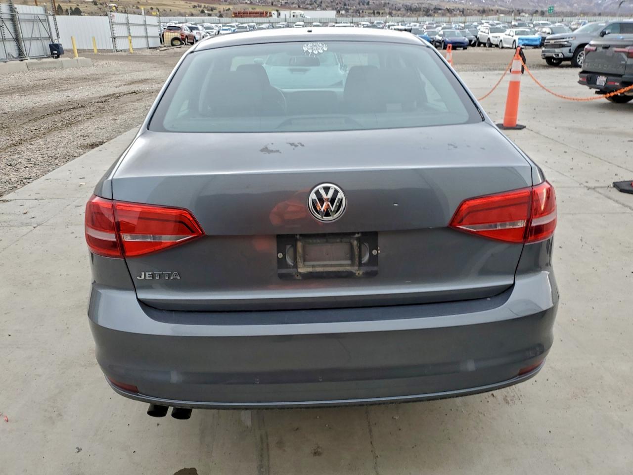 2015 VOLKSWAGEN JETTA BASE photo 11