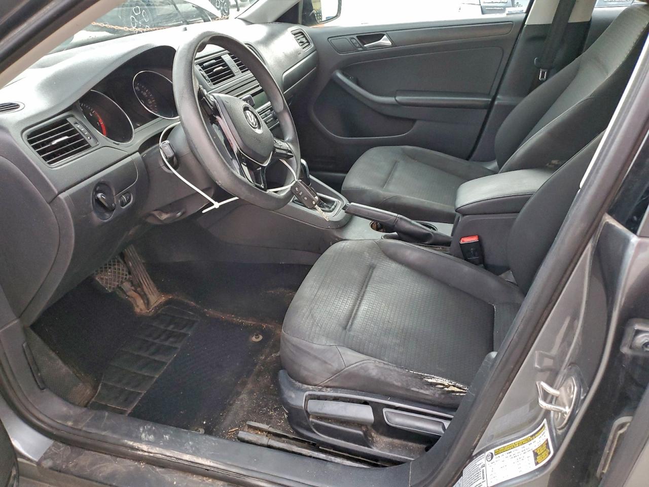 2015 VOLKSWAGEN JETTA BASE photo 13