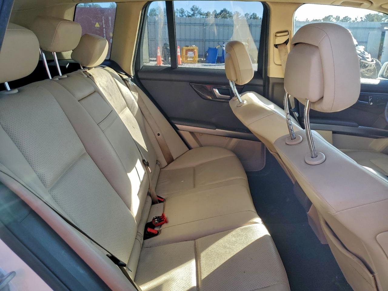 2015 MERCEDES-BENZ GLK 350 photo 11