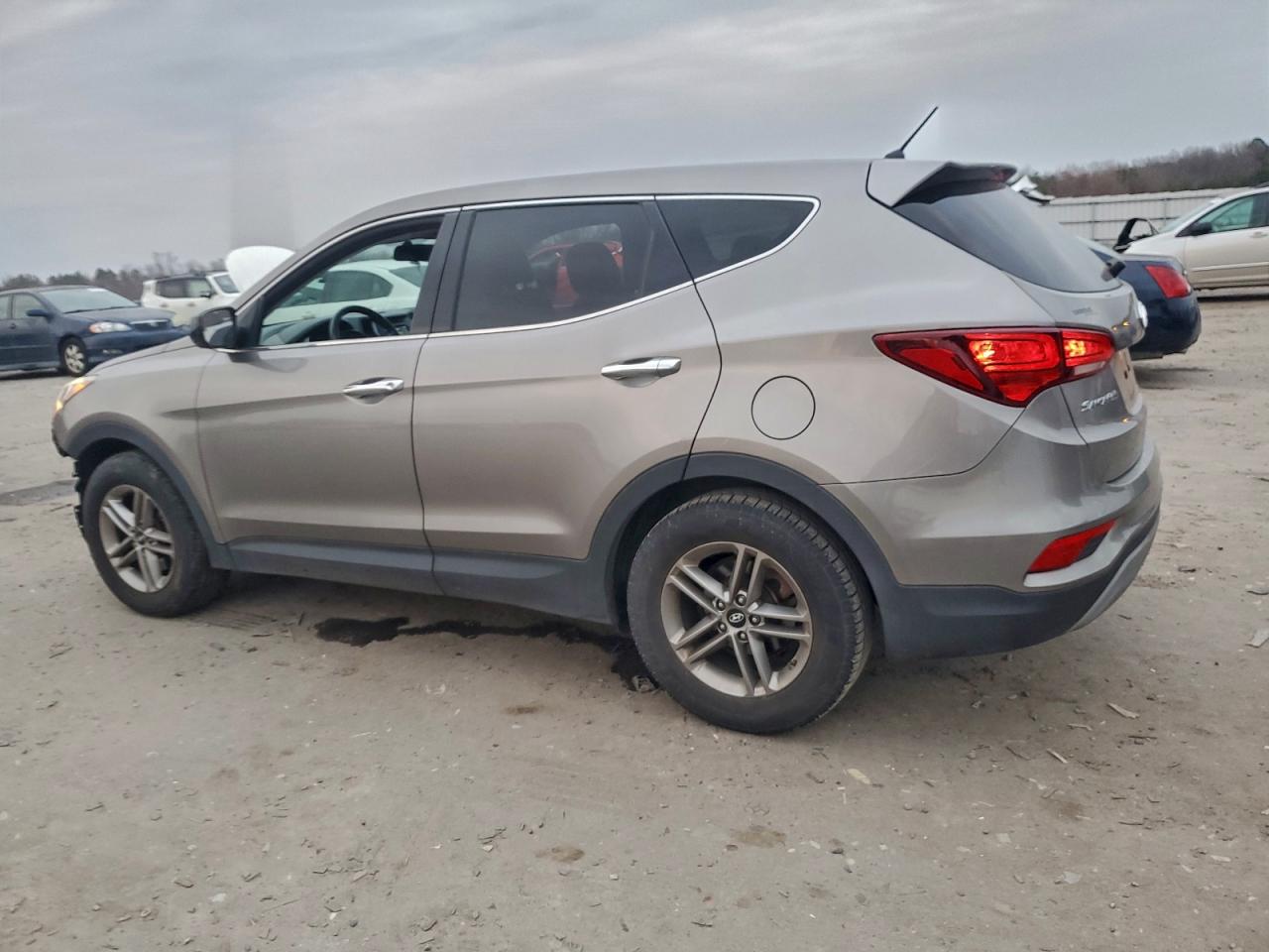 2018 HYUNDAI SANTA FE SPORT photo 2