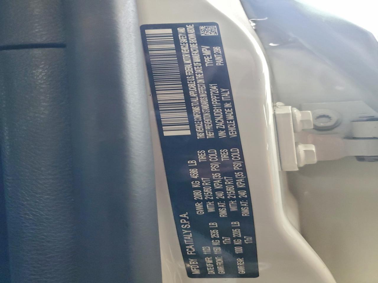 2023 JEEP RENEGADE LATITUDE photo 13