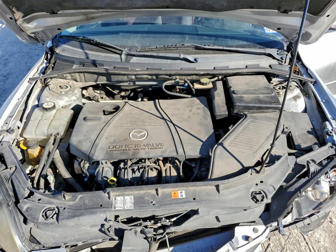 2005 MAZDA 3 HATCHBACK photo 11