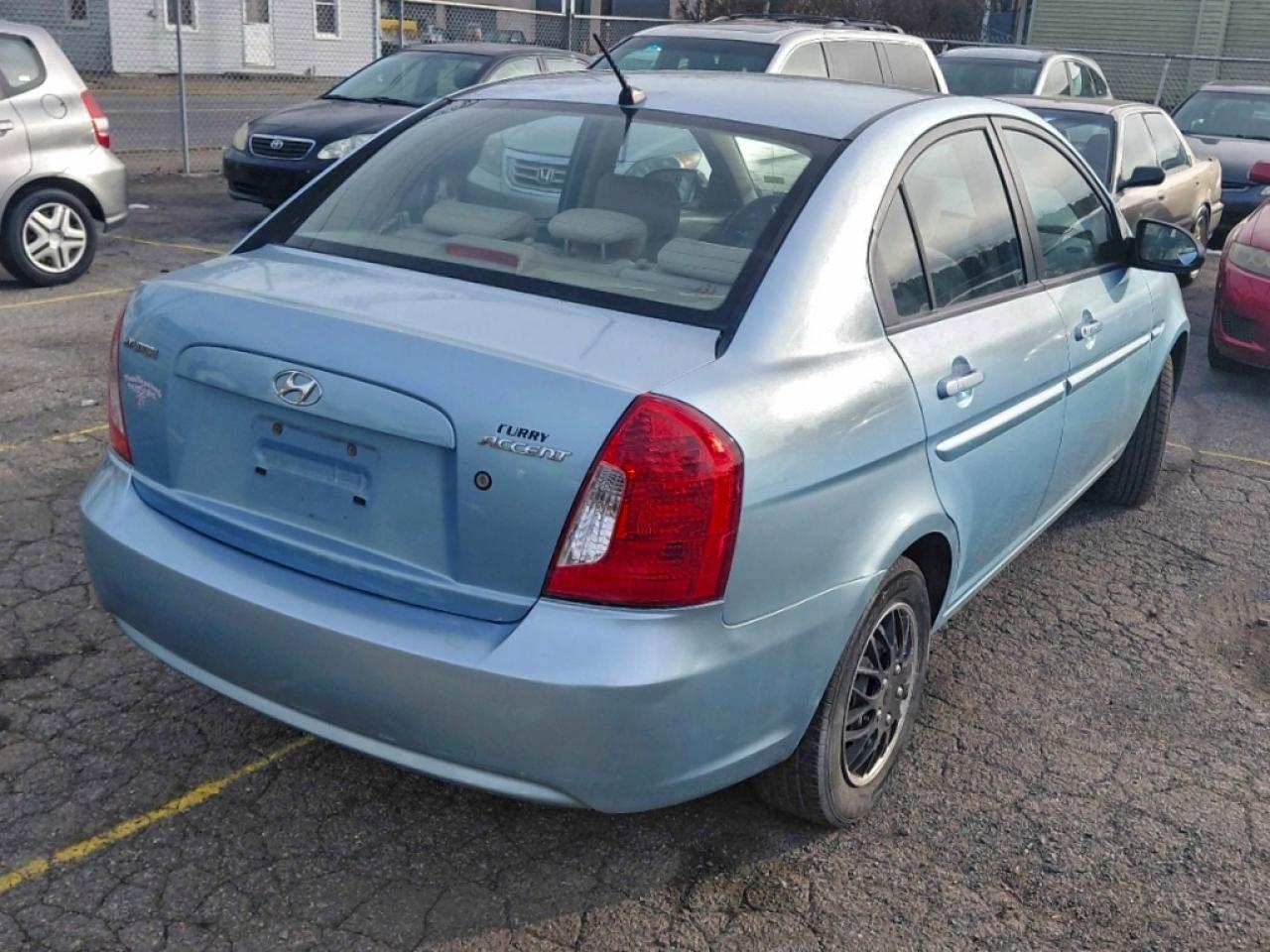 2009 HYUNDAI ACCENT GLS photo 4