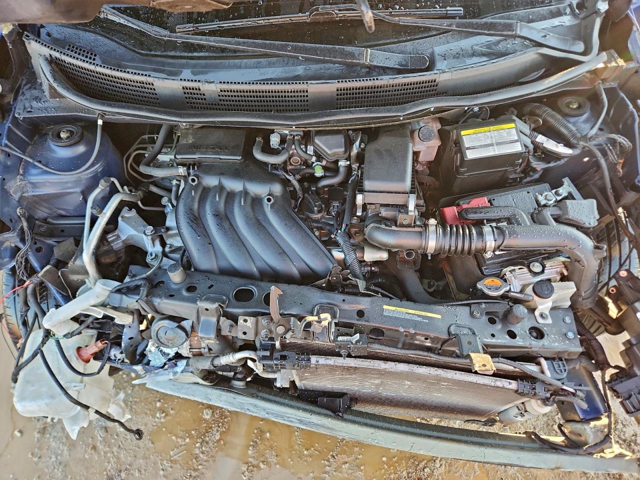 2018 NISSAN VERSA SV photo 11