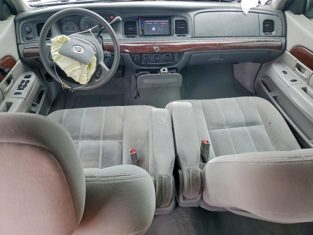 2004 MERCURY GRAND MARQUIS GS photo 8