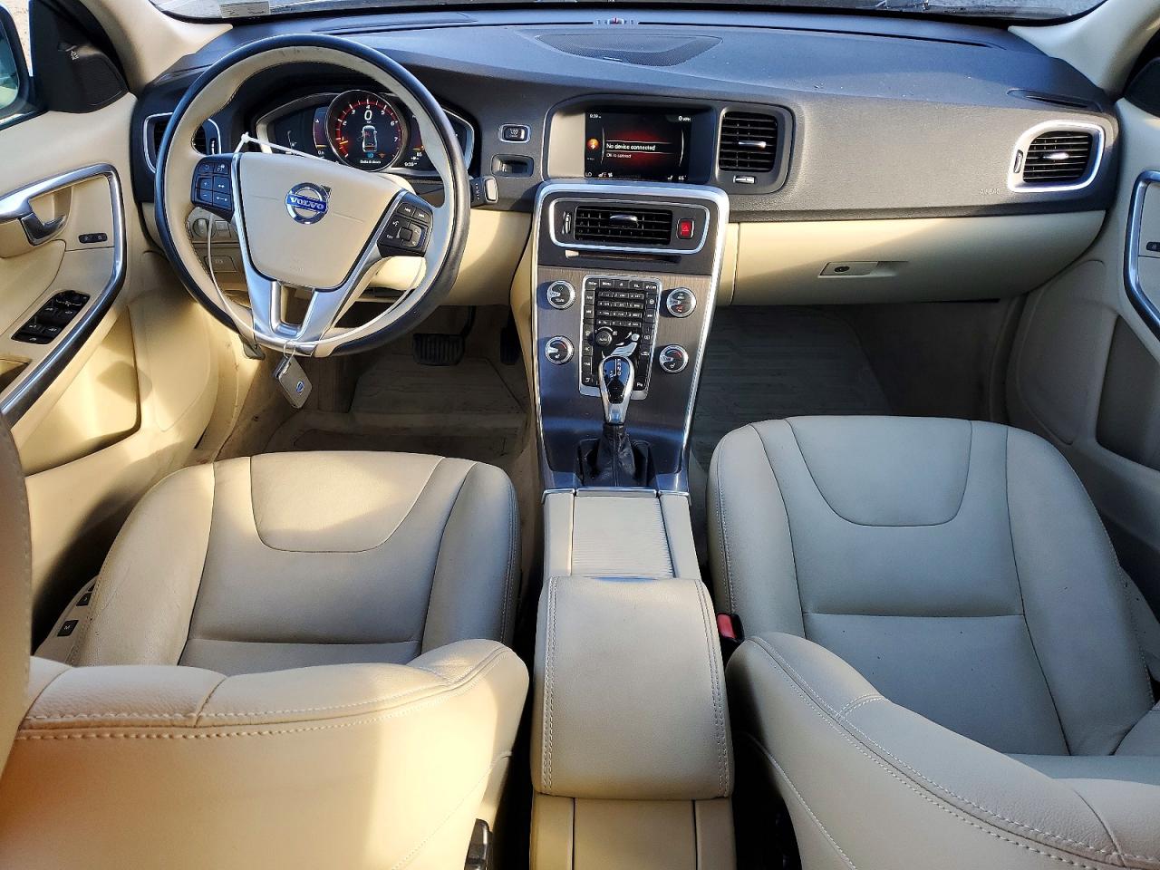 2015 VOLVO S60 PLATINUM photo 8