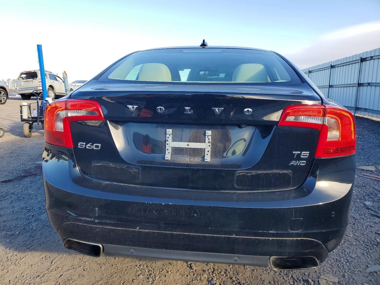 2015 VOLVO S60 PLATINUM photo 6