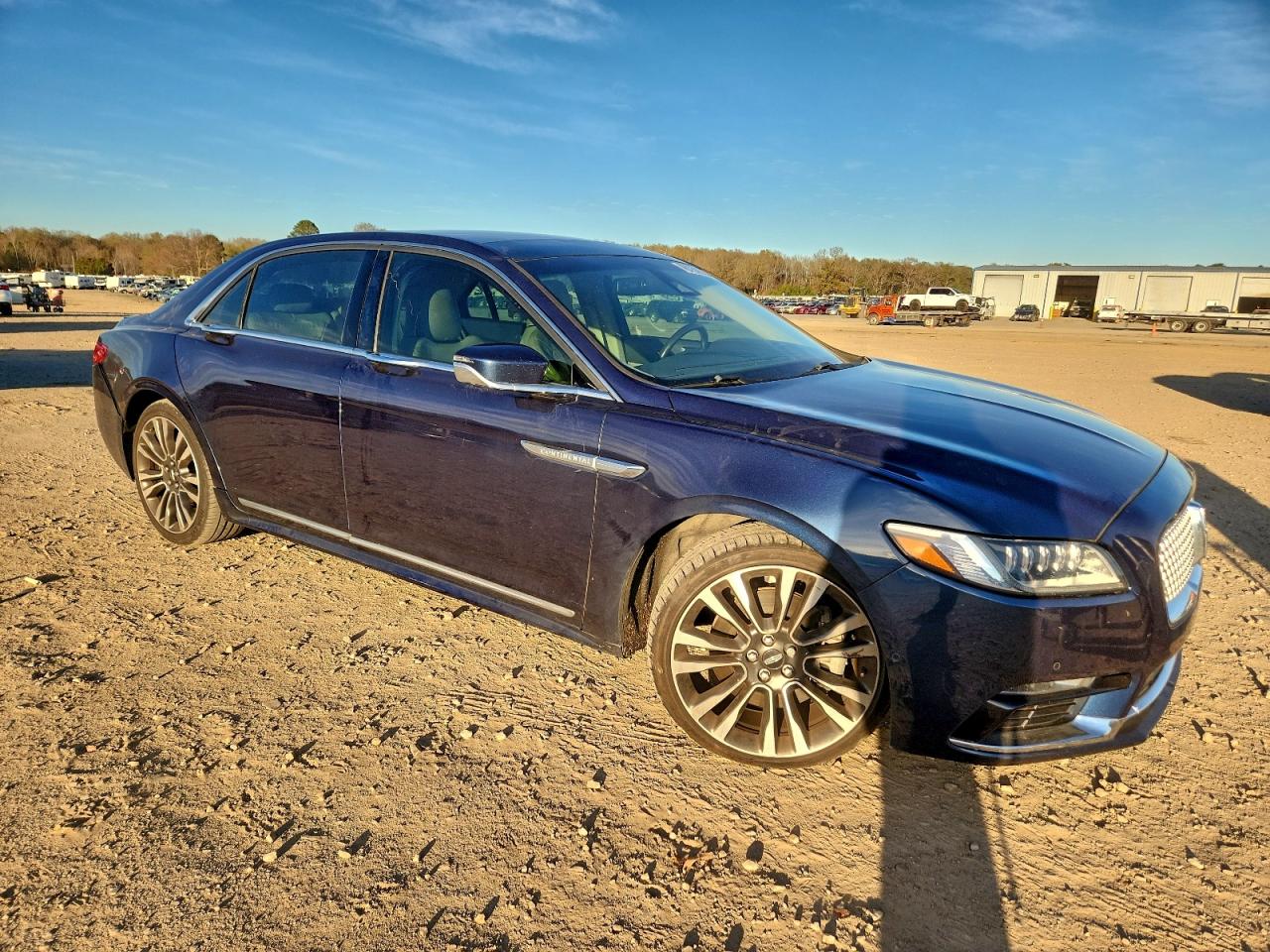 2017 LINCOLN CONTINENTAL RESERVE photo 4