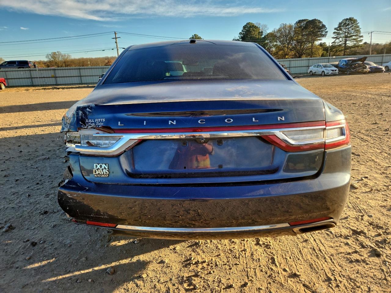 2017 LINCOLN CONTINENTAL RESERVE photo 6