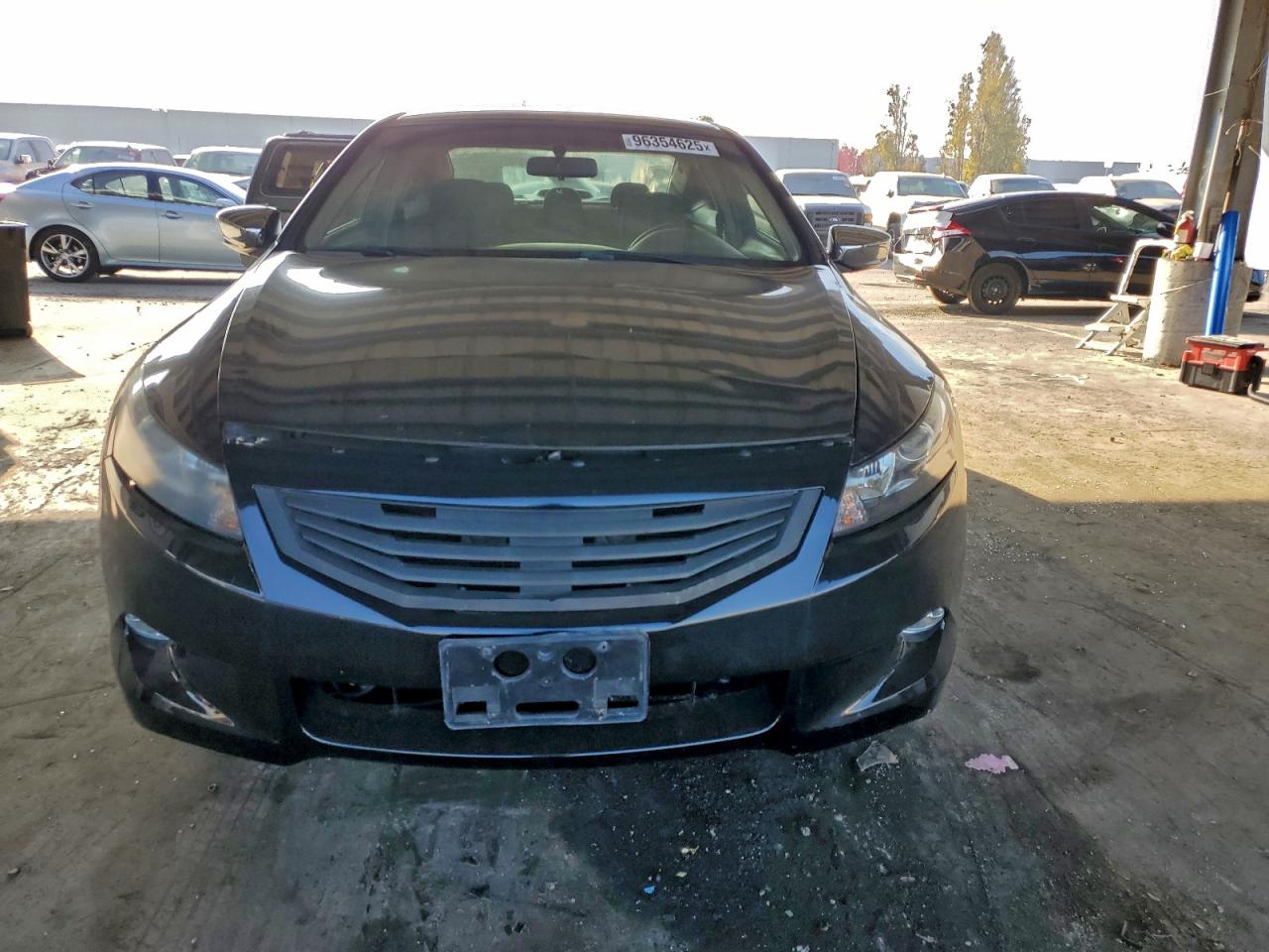 2009 HONDA ACCORD LX photo 5