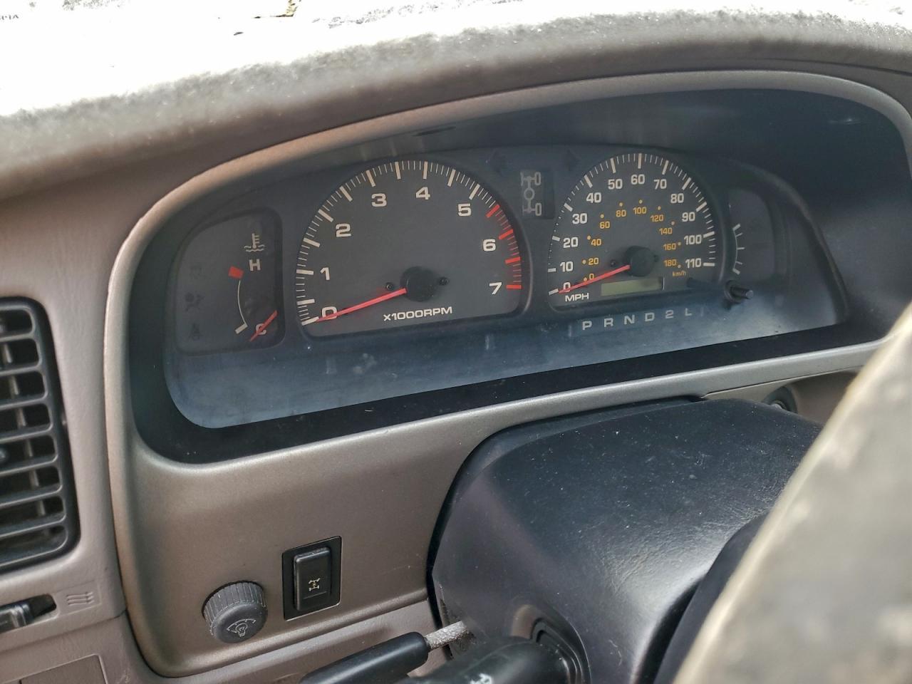 2001 TOYOTA 4RUNNER SR5 photo 9