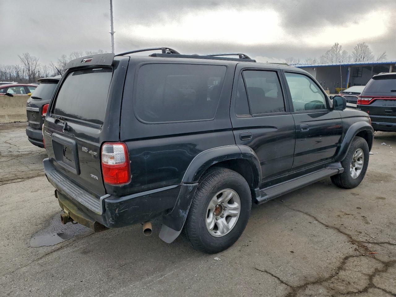 2001 TOYOTA 4RUNNER SR5 photo 3