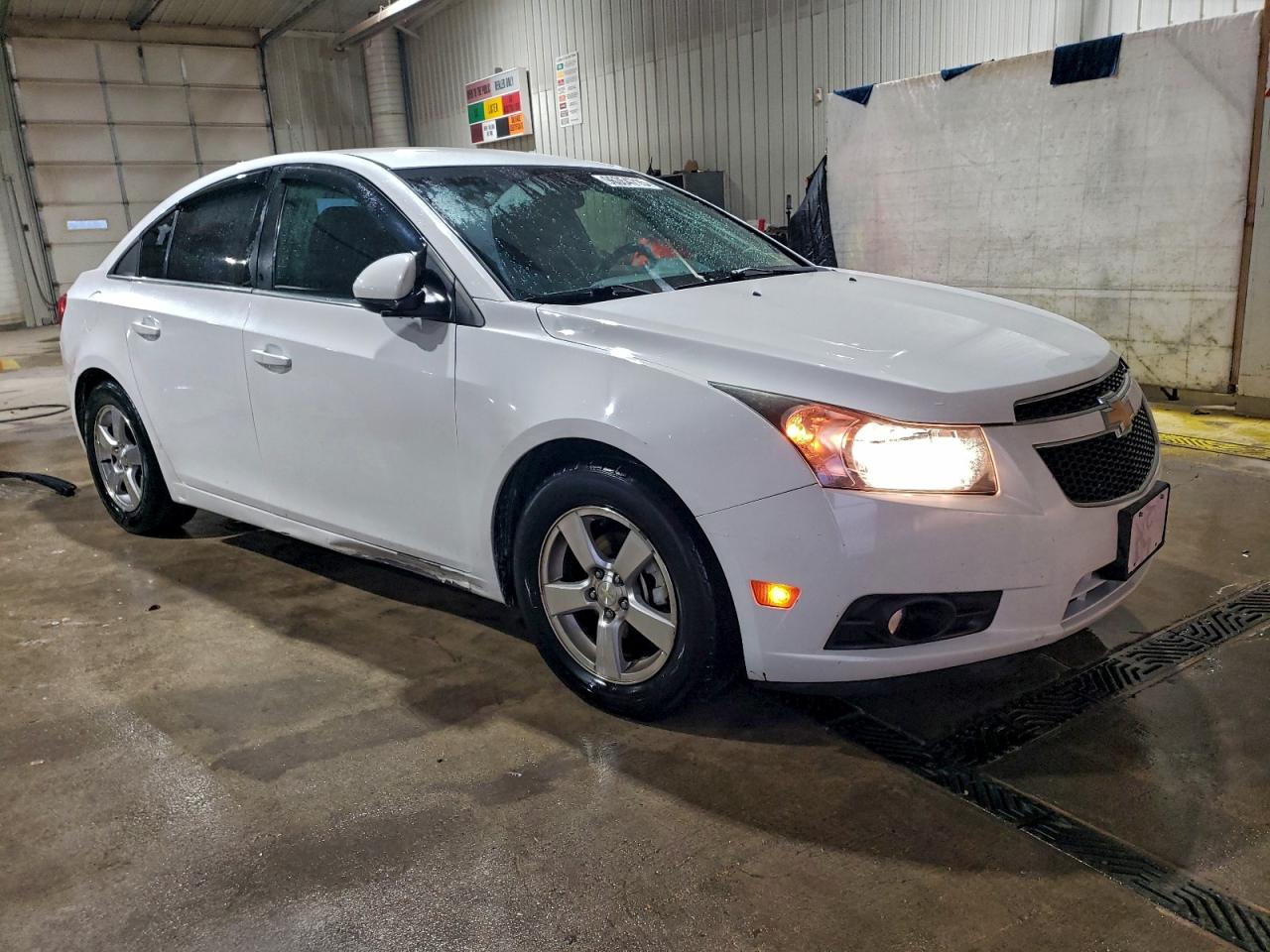 2014 CHEVROLET CRUZE LT photo 4