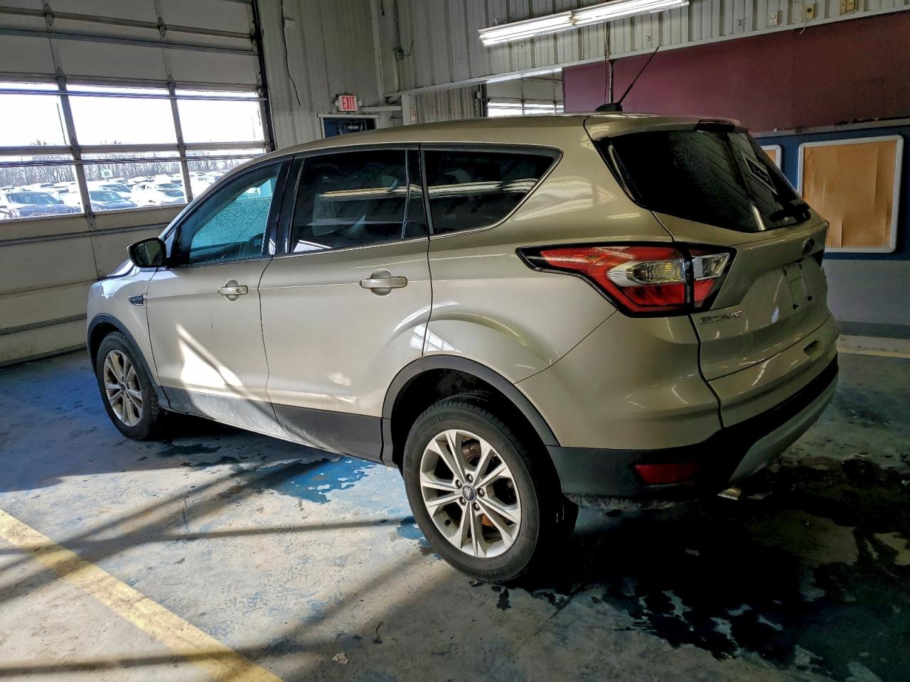 2017 FORD ESCAPE SE photo 4