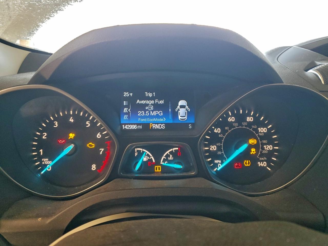 2017 FORD ESCAPE SE photo 25
