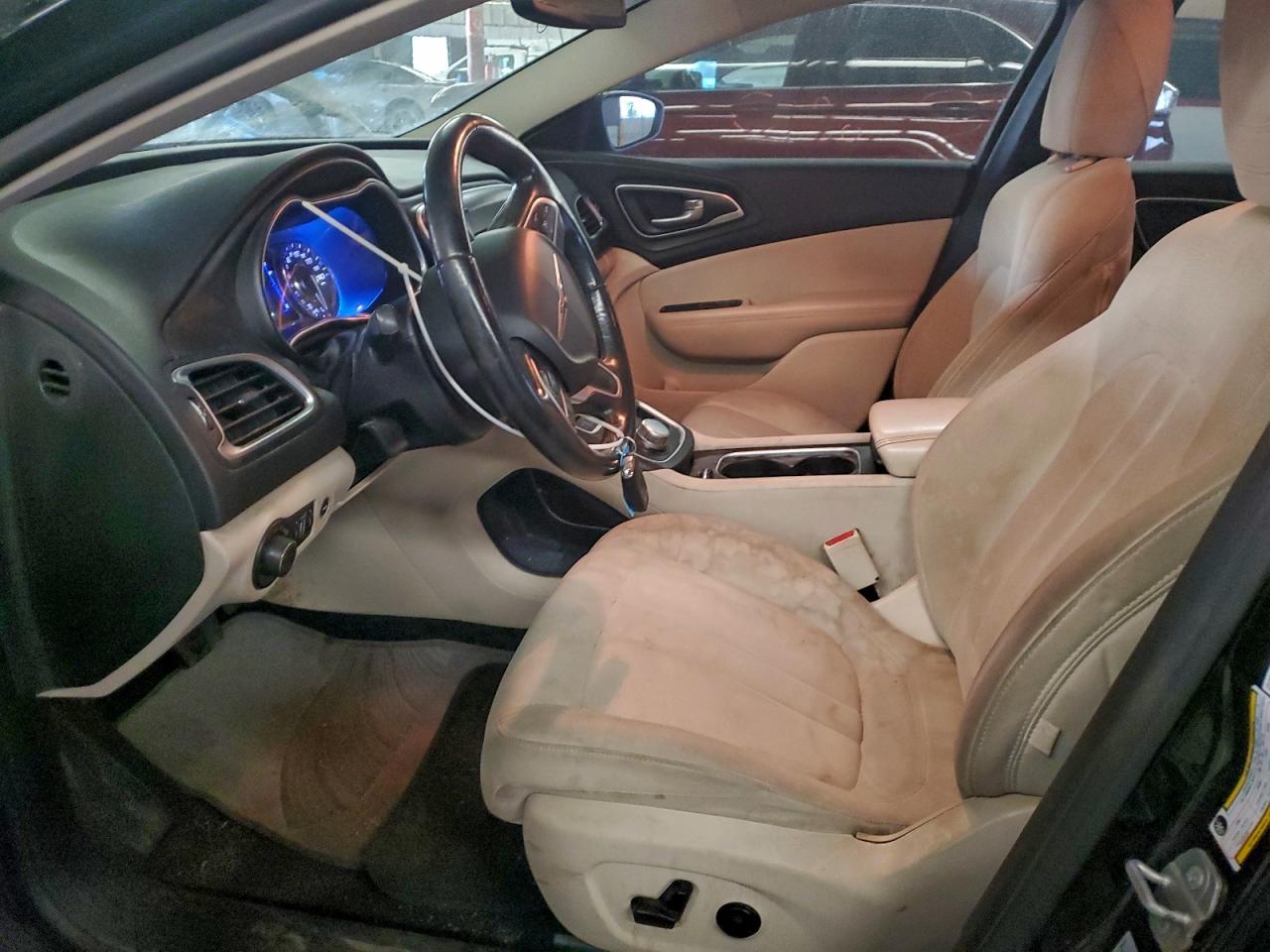 2015 CHRYSLER 200 LIMITED photo 7
