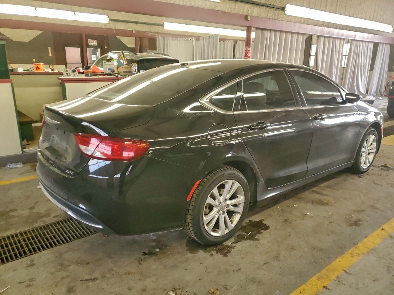 2015 CHRYSLER 200 LIMITED photo 3