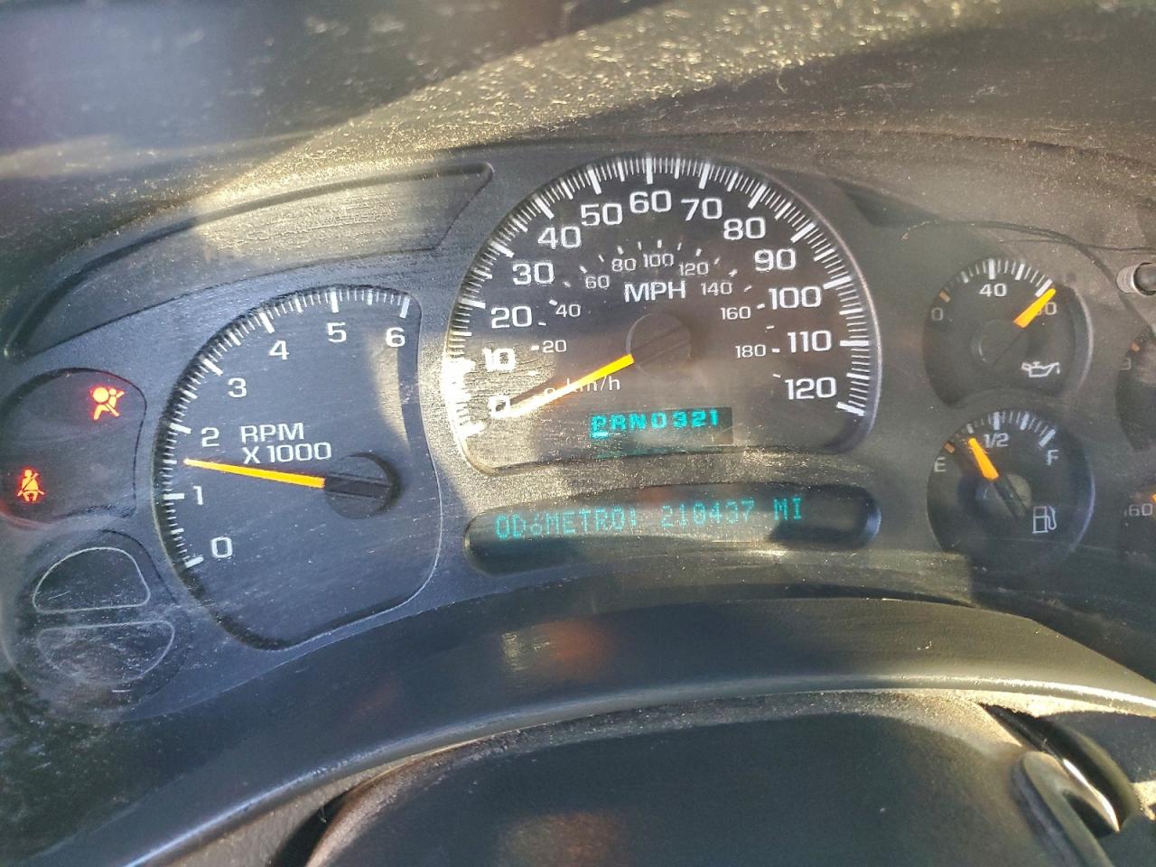 2005 CHEVROLET SILVERADO K1500 photo 9