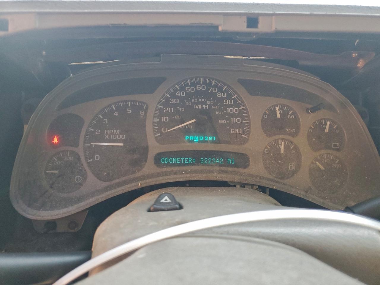 2004 GMC YUKON DENALI photo 9