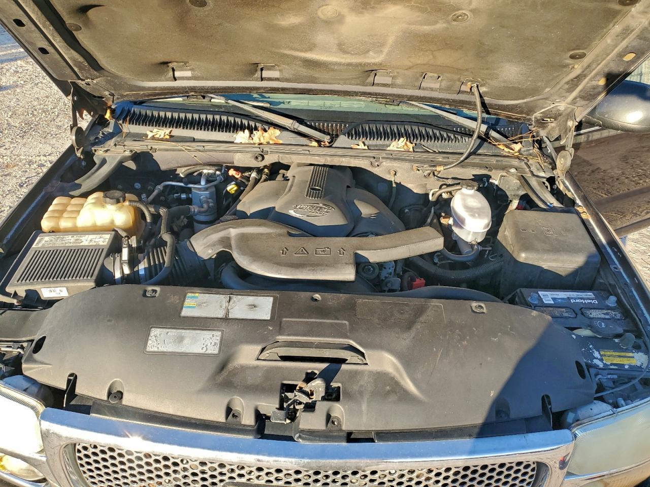 2004 GMC YUKON DENALI photo 11