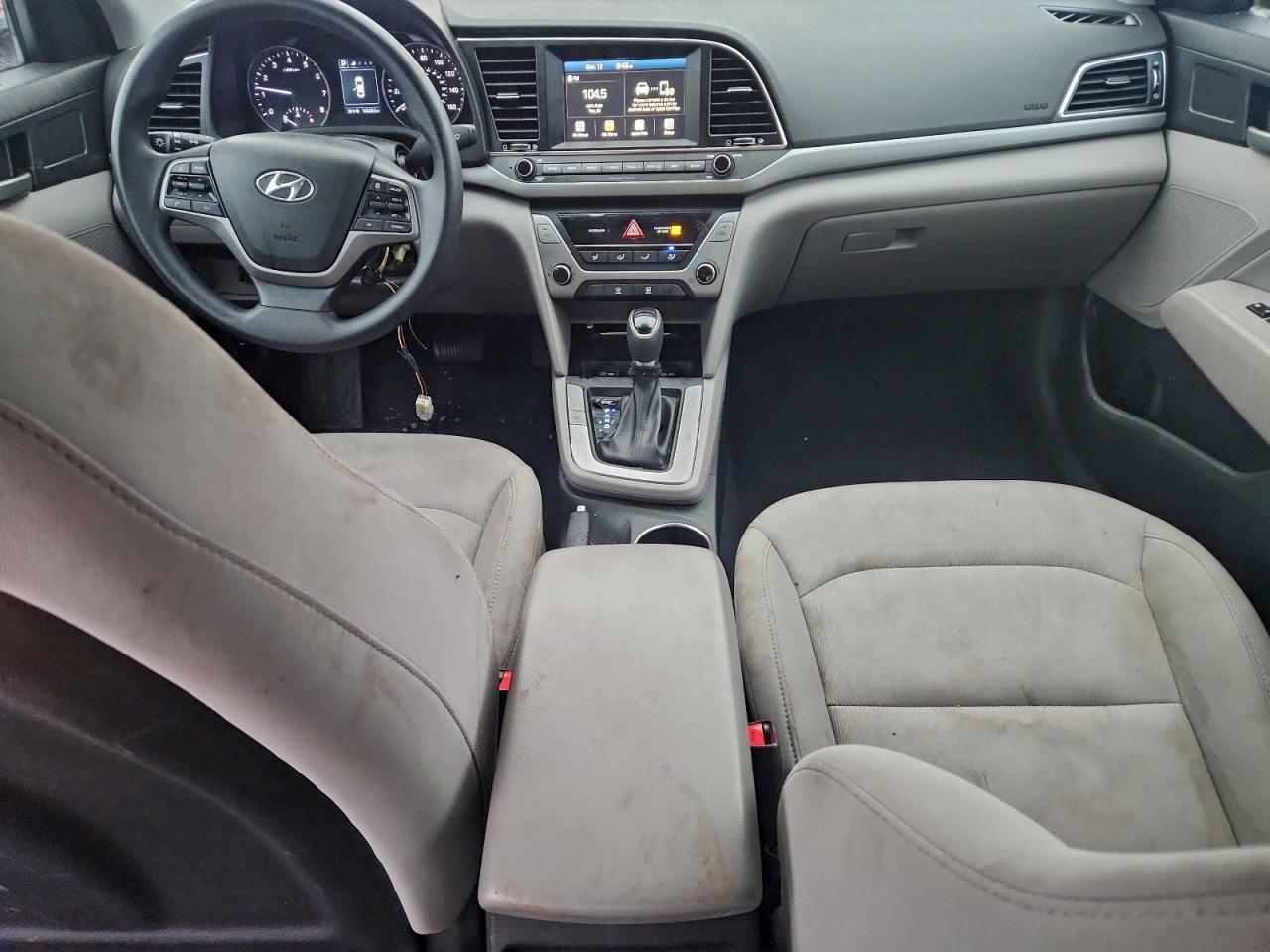2018 HYUNDAI ELANTRA SEL photo 8