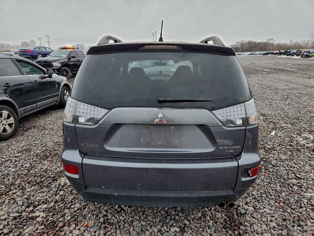 2010 MITSUBISHI OUTLANDER XLS photo 6