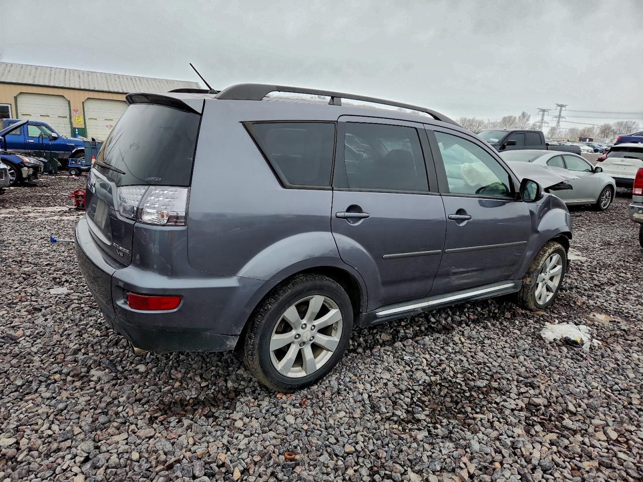 2010 MITSUBISHI OUTLANDER XLS photo 3