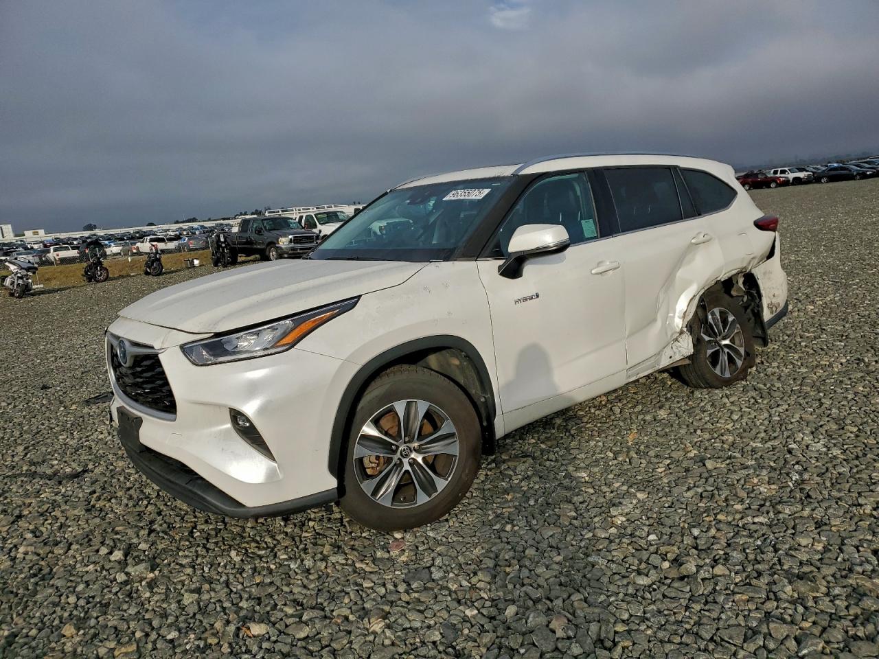 2020 TOYOTA HIGHLANDER
