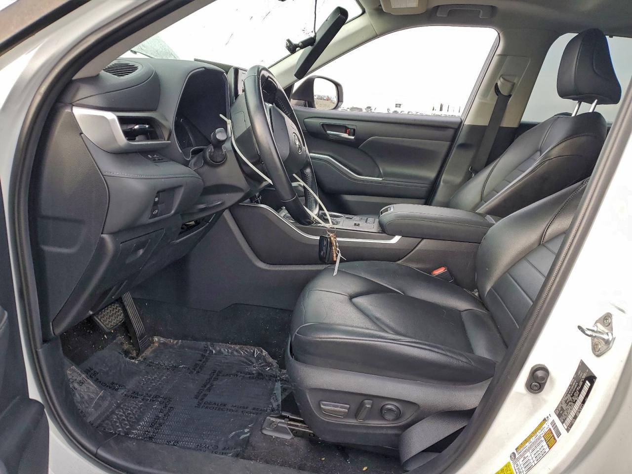 2020 TOYOTA HIGHLANDER HYBRID XLE photo 7