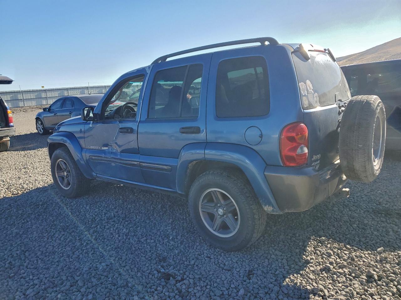 2004 JEEP LIBERTY SPORT photo 2
