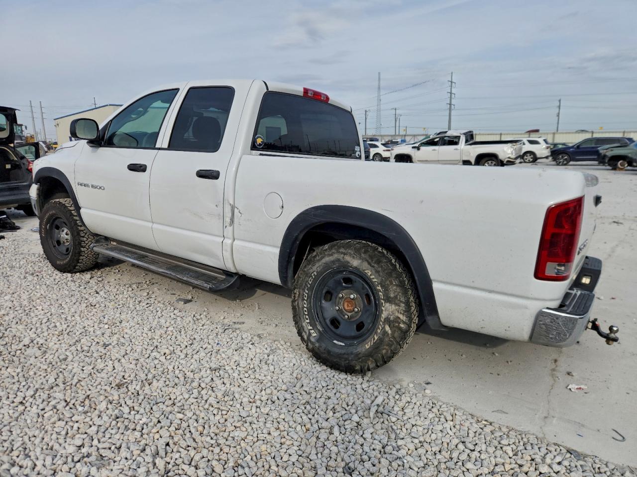 2003 DODGE RAM 1500 ST photo 2