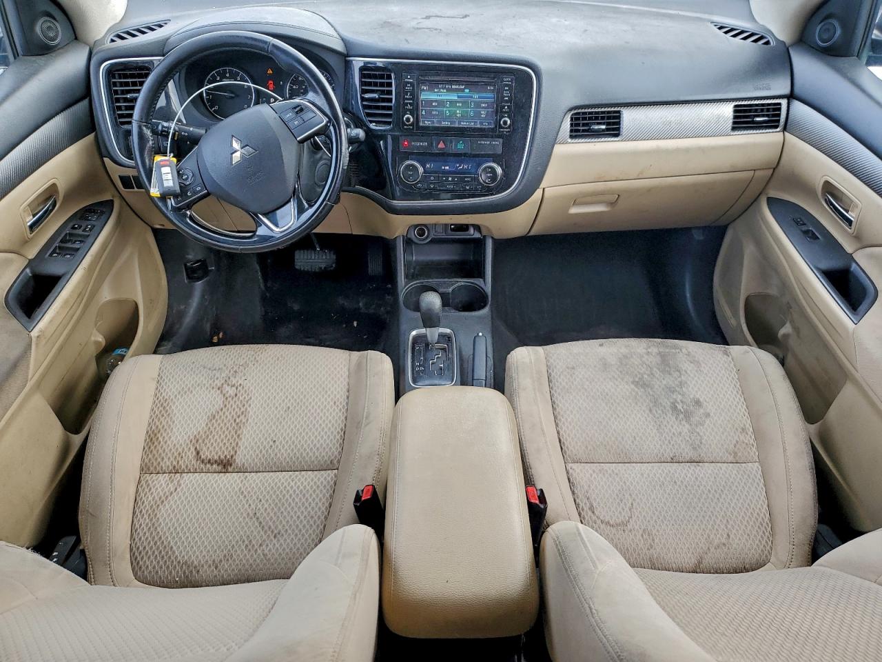 2016 MITSUBISHI OUTLANDER SE photo 8