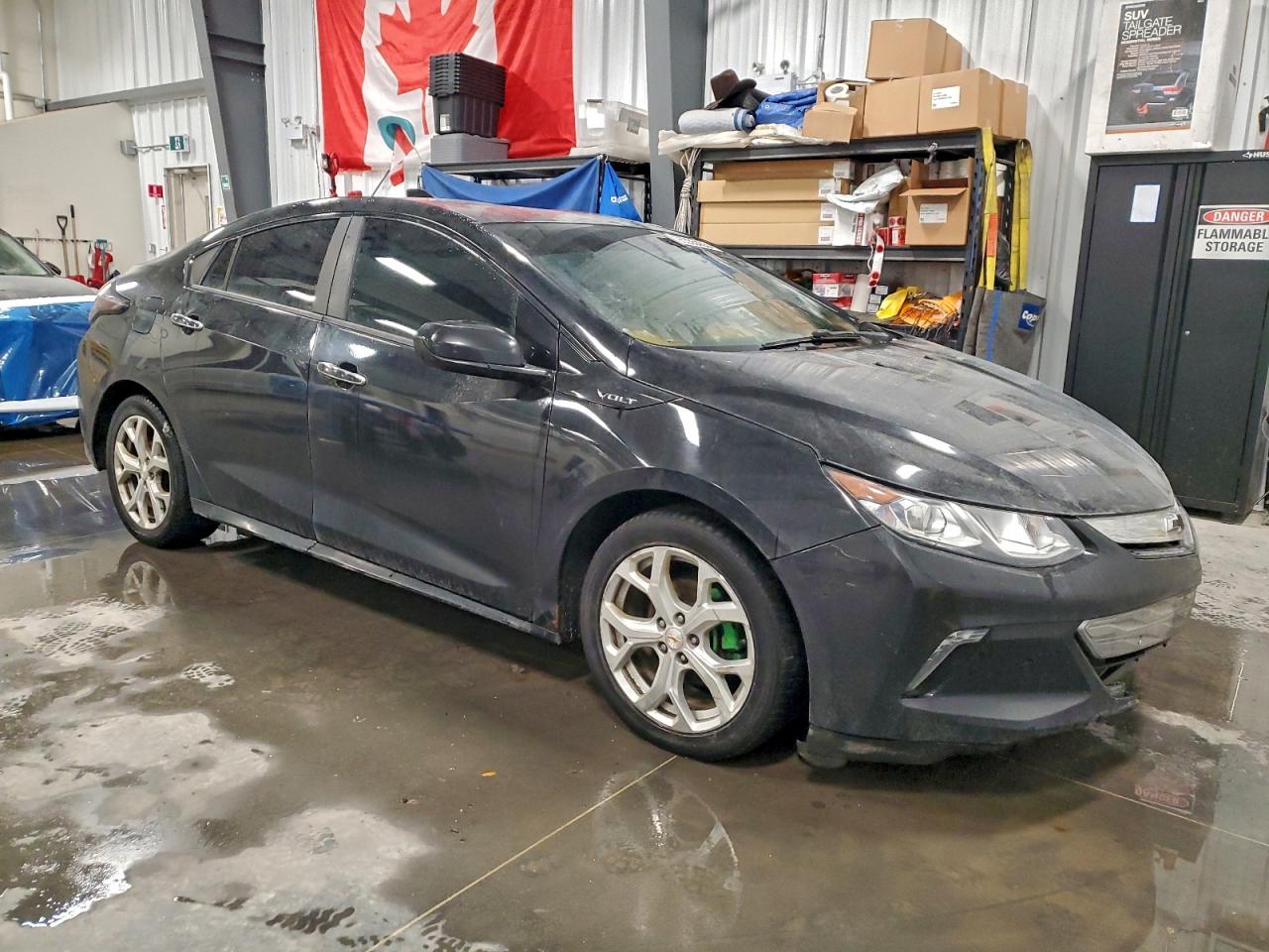 2017 CHEVROLET VOLT PREMIER photo 4